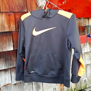 Nike hoodie boys size 8